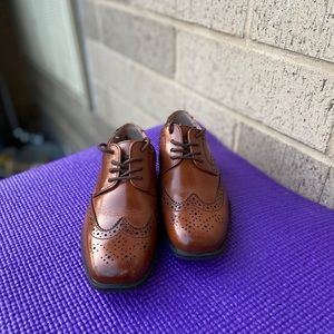 FLORSHEIM REVEAL WING JR.